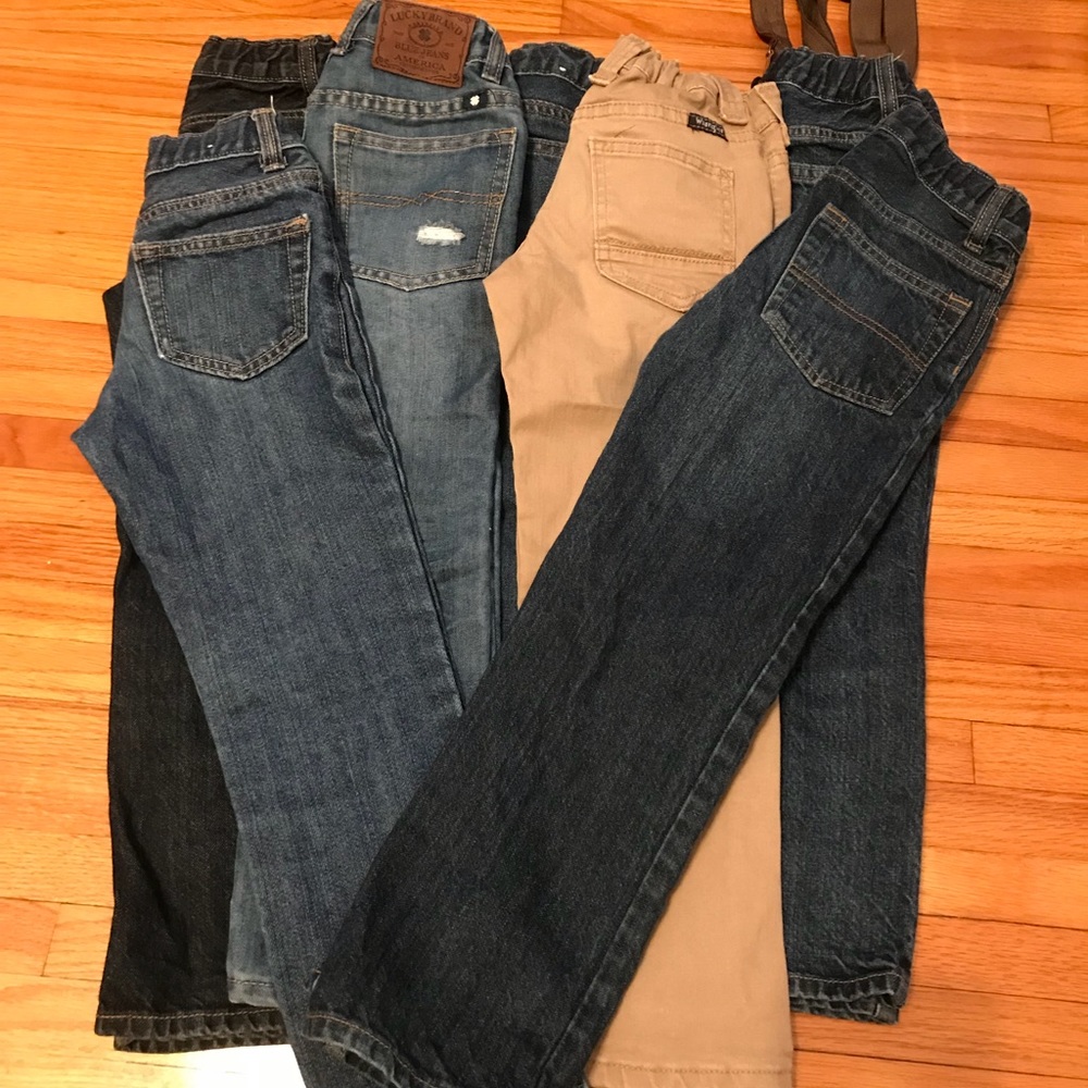 Lot of boys size 6 jeans!